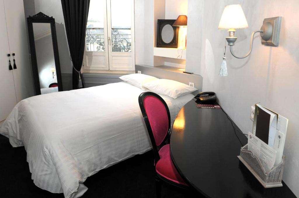 Hotel De France Angers Szoba fotó